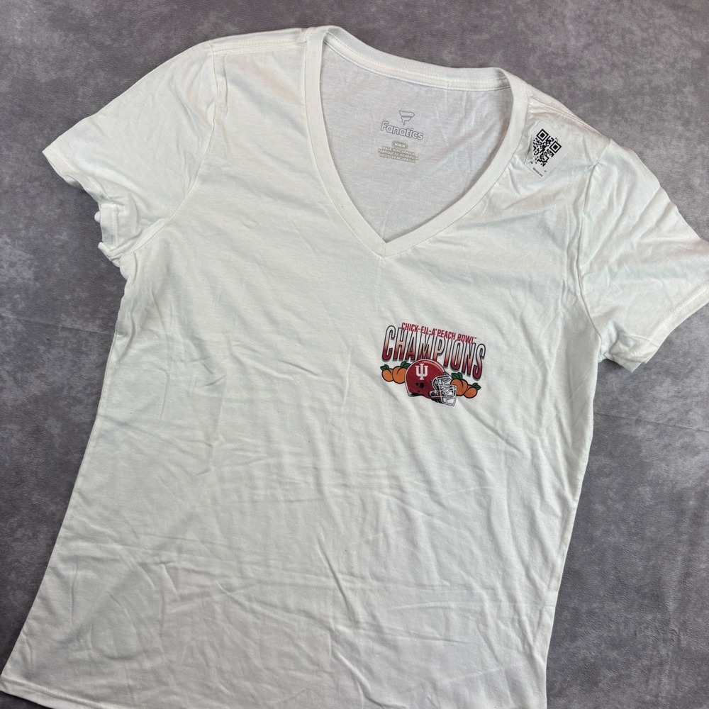 Fanatics T-Shirt Womens Medium White Indiana Hoosiers Peach Bowl Champions NWOT